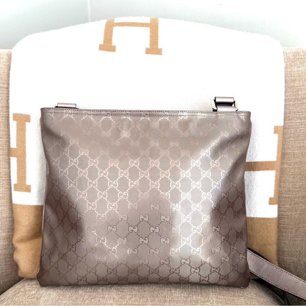 Gucci authentic crossbody bag metallic rose color monogram coated canvas medium - Picture 11 of 16